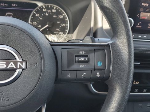 Used 2023 Nissan Rogue SV image 23