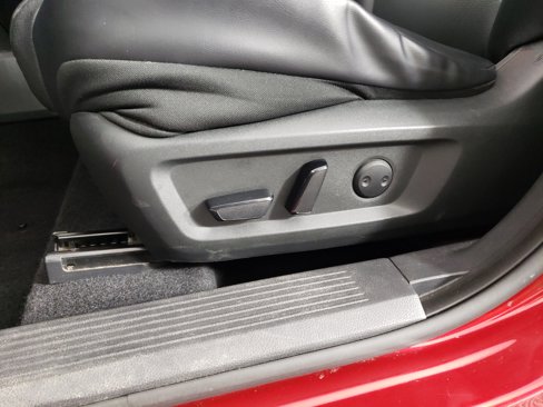 Used 2021 Nissan Rogue SV image 11