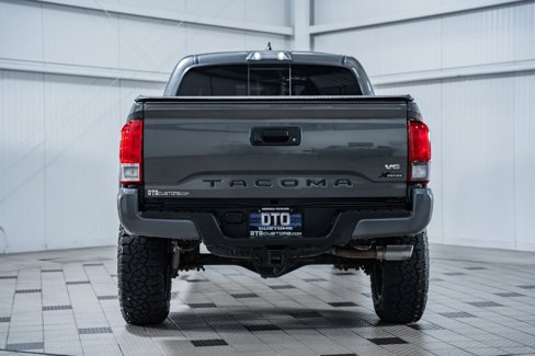 Used 2019 Toyota Tacoma TRD Off-Road image 7