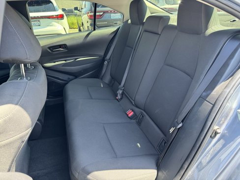 Used 2022 Toyota Corolla LE image 31