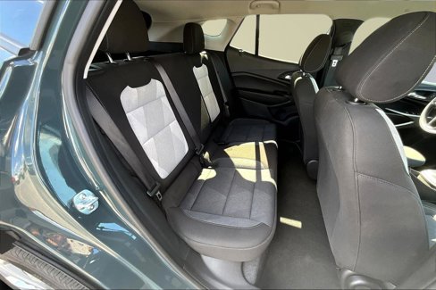 Used 2025 Chevrolet Trax LS image 20