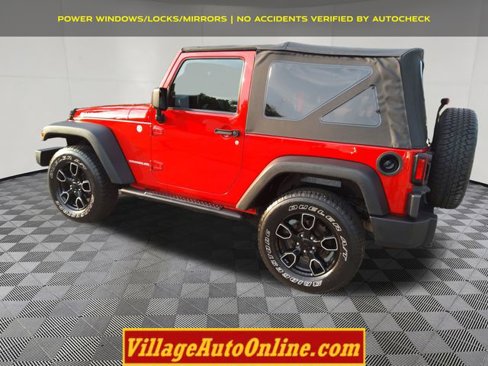 Used 2012 Jeep Wrangler Rubicon w/ PWR Convenience Group image 2