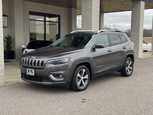 Used 2019 Jeep Cherokee Limited image 3