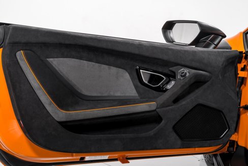 Used 2023 Lamborghini Huracan Sterrato image 9