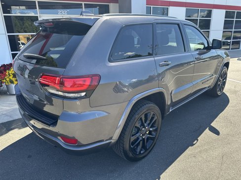 Used 2018 Jeep Grand Cherokee Altitude image 8