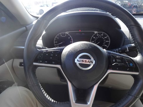 Used 2020 Nissan Altima 2.5 SV image 21