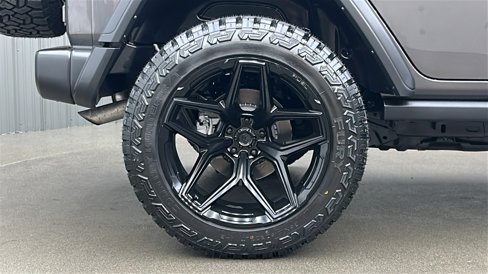 Used 2022 Jeep Wrangler Unlimited Rubicon 4xe w/ Cold Weather Group image 11