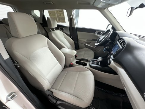 Used 2020 Kia Soul LX image 25