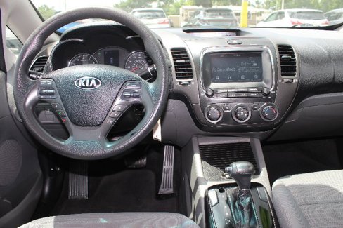 Used 2018 Kia Forte LX w/ LX Popular Package image 12