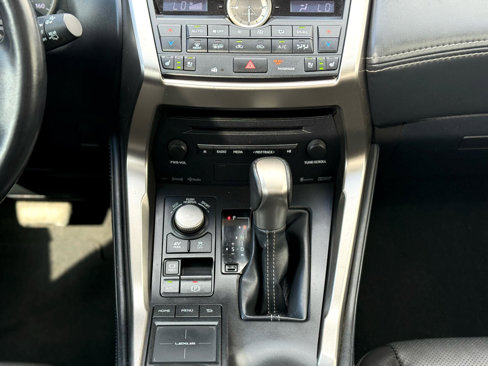 Used 2016 Lexus NX 300h AWD image 21