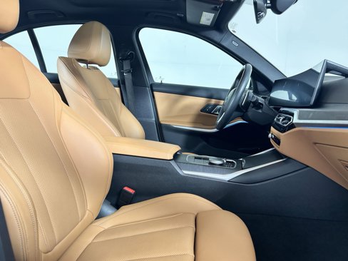 Used 2024 BMW 330e image 18
