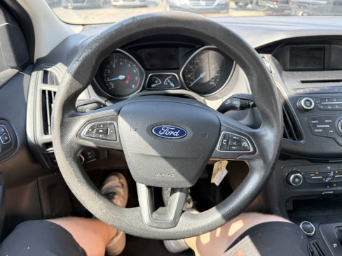 Used 2017 Ford Focus S image 17