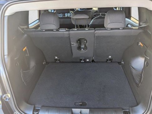 Used 2017 Jeep Renegade Altitude image 19