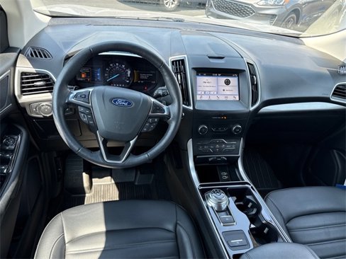 Certified 2019 Ford Edge SEL w/ Equipment Group 201A image 5