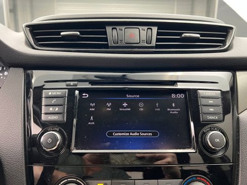 Used 2019 Nissan Rogue Sport S image 15