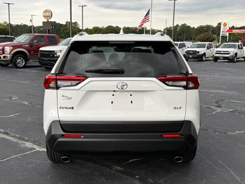 Used 2019 Toyota RAV4 XLE image 4