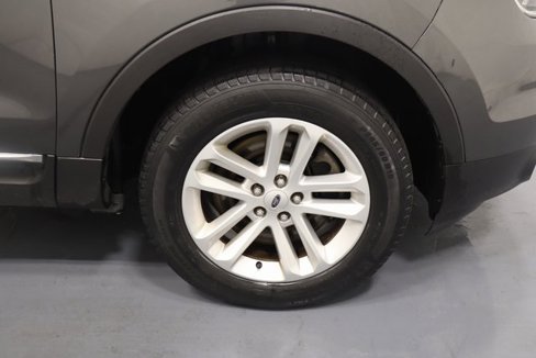 Used 2015 Ford Explorer XLT w/ Equipment Group 201B image 26
