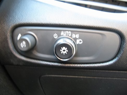 Used 2024 Chevrolet Malibu LT image 15
