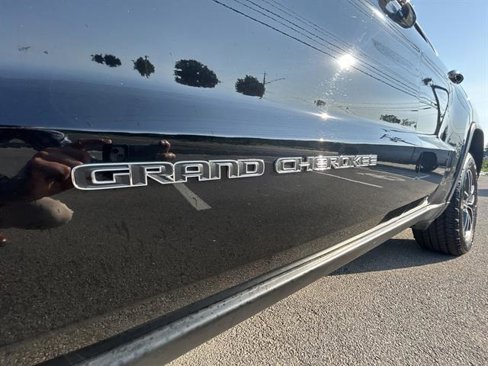 Used 2019 Jeep Grand Cherokee Limited image 32