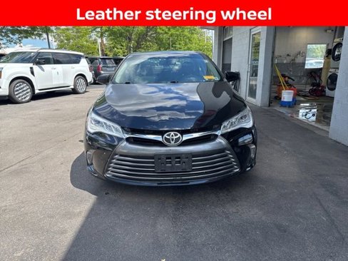 Used 2015 Toyota Camry image 6