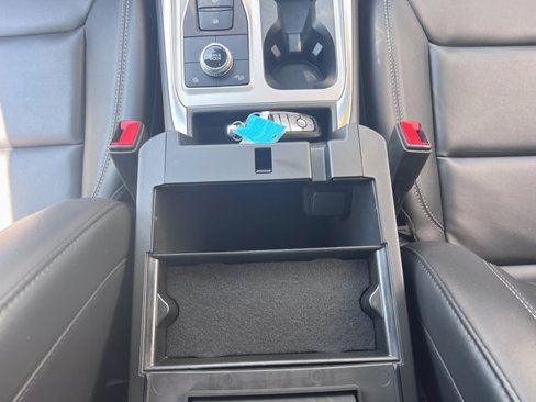 Used 2023 Ford Explorer XLT w/ Equipment Group 202A image 34