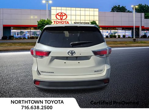 Used 2016 Toyota Highlander XLE image 10