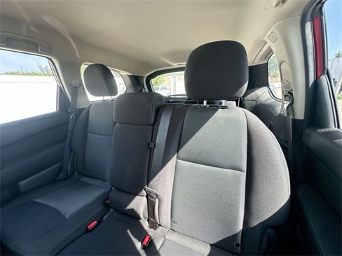 Used 2017 Nissan Pathfinder SV image 20