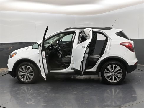 Used 2020 Buick Encore Preferred image 34