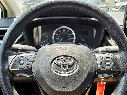 Used 2022 Toyota Corolla LE image 20