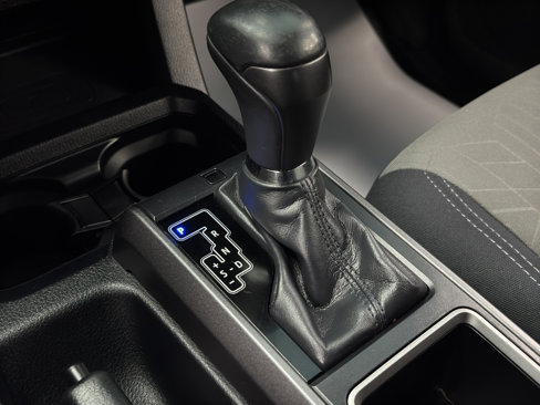 Used 2020 Toyota Tacoma TRD Off-Road image 27