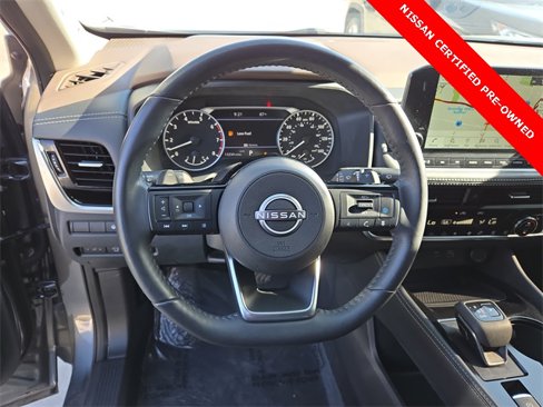 Used 2023 Nissan Rogue SL w/ SL Premium Package image 29