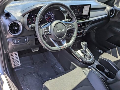 Used 2022 Kia Forte GT-Line image 16