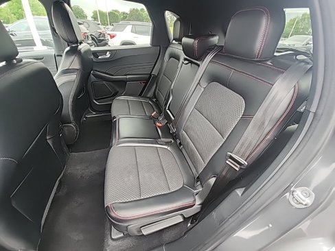 Used 2023 Ford Escape ST-Line image 16