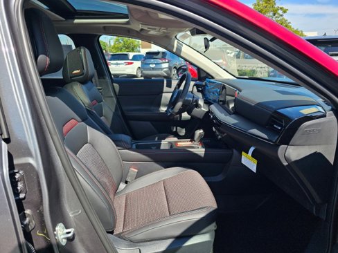 New 2025 Nissan Kicks SR w/ SR Premium Package image 11