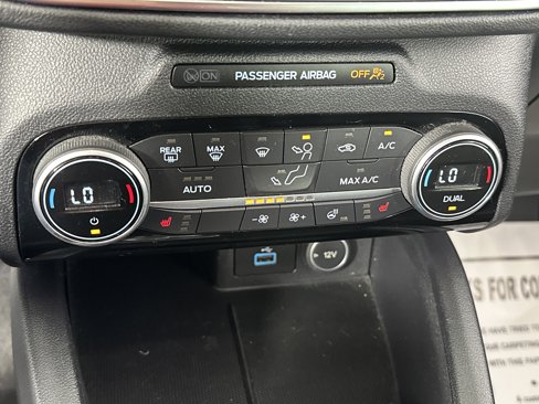 Used 2021 Ford Escape Titanium image 24