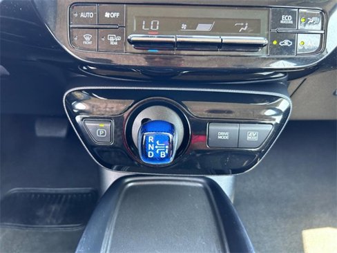 Used 2021 Toyota Prius L Eco image 14