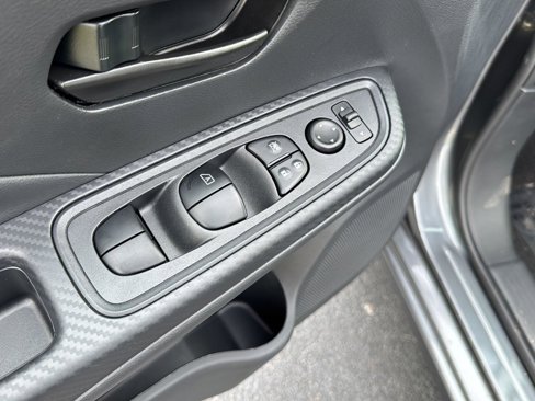 New 2025 Nissan Versa S image 27