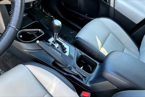 Used 2018 Toyota RAV4 Limited image 10