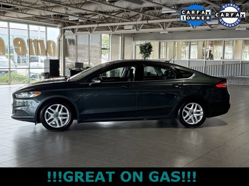 Used 2015 Ford Fusion SE image 5