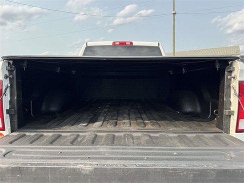 Used 2017 RAM 3500 Tradesman image 17