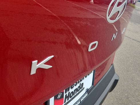 Used 2024 Hyundai Kona SEL image 31