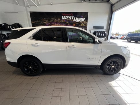 Used 2020 Chevrolet Equinox LT w/ LPO, Floor Liner Package image 14