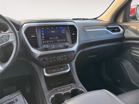 Used 2023 GMC Acadia SLT image 11