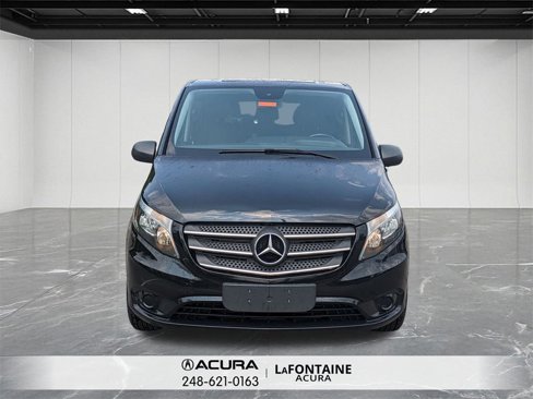 Used 2018 Mercedes-Benz Metris Passenger image 8