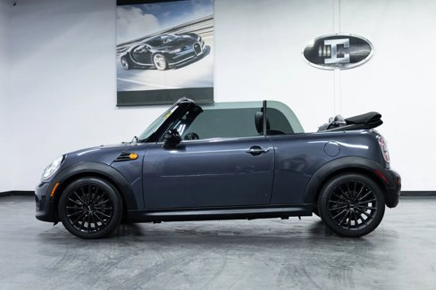Used 2014 MINI Cooper Convertible image 11
