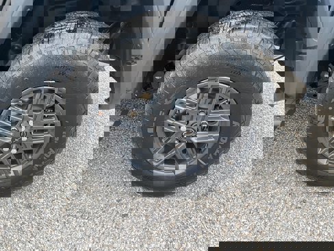 New 2025 Jeep Wrangler Unlimited Sport image 8