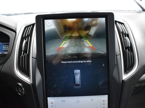 Used 2023 Ford Edge SEL image 18