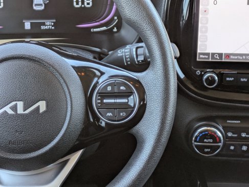 Used 2023 Kia Soul S image 22