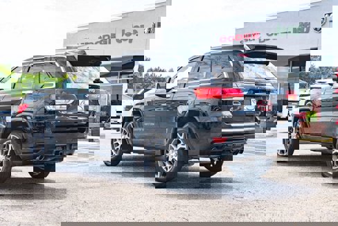 Used 2019 Jeep Grand Cherokee Overland image 3