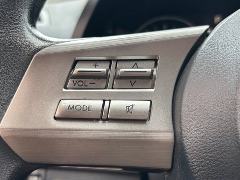 Used 2010 Subaru Outback 2.5i image 30